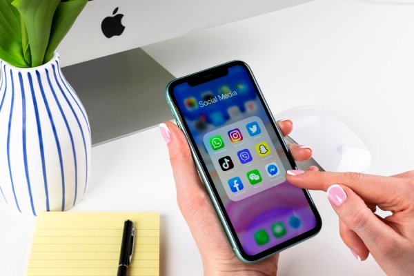 track someone's iphone